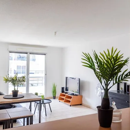 Le Zenith - Parking Prive & Wifi - 5 Min Zenith De Apartment *