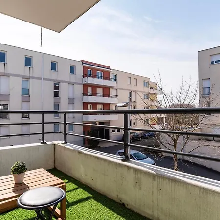 شقة Le Zenith - Parking Prive & Wifi - 5 Min Zenith De